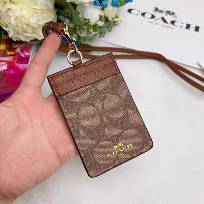 

Eklusif Coach Signature Id Tag Lanyard 100% Original Kartu Kerja Name Holder Terlaris