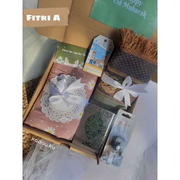 HAMPERS MUKENA / GIFTBOX MUKENA / KADO ULANG TAHUN CEWEK / FITRI SERIES