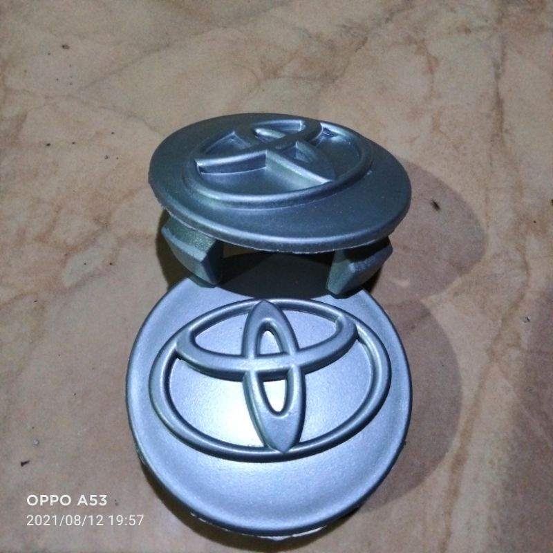 Tutup dop velg innova Hilux silver