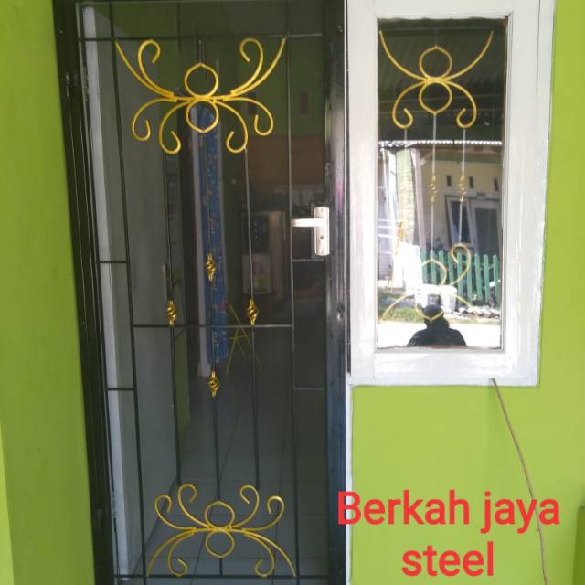 Tralis pintu kasa nyamuk
