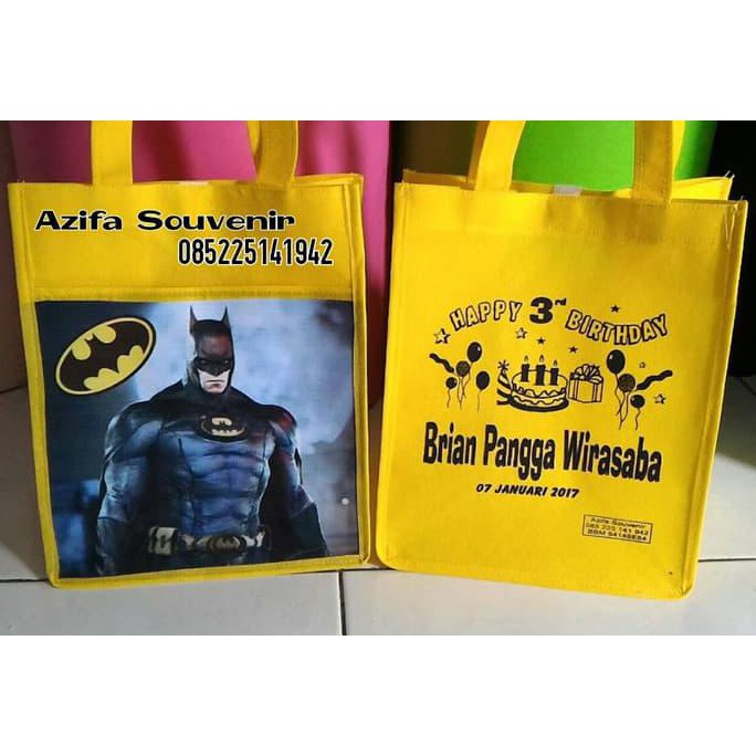 

Tas Kantung Batman Pake Nama /Goodie Bag Souvenir Ulang Tahun Anak