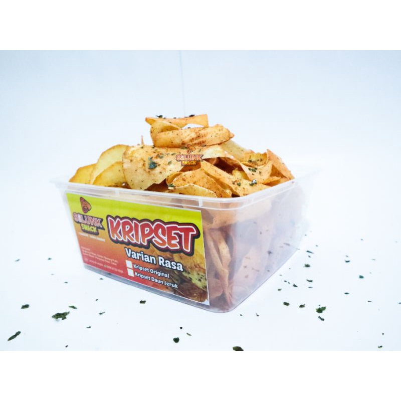 

TERMURAH 1 box KRIPSET ±1/4kg (pedas sedang) Pikset / Kriping singkong Pedas 250gram