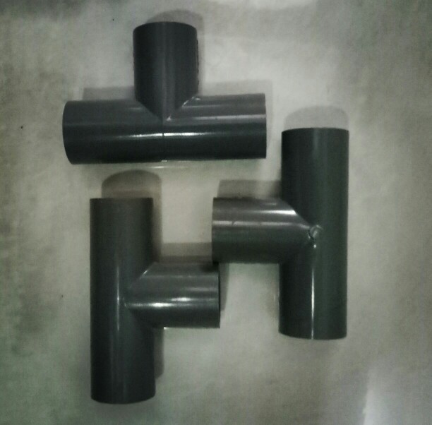 Klem Pipa Air Pvc 0.5 Inch 1 Per 2 Inch