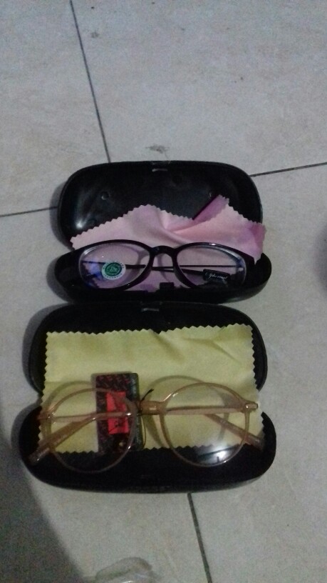 Kacamata Ga Bulat  Free Box Dan Lap Kain