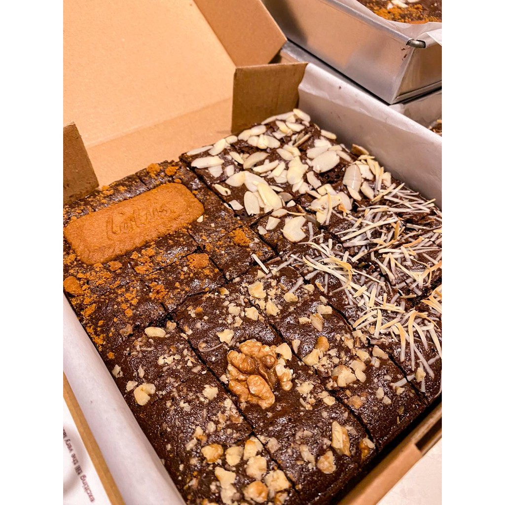 

WHEAT FLOUR BROWNIES BIG BOX (LOW FAT)(BROWN SUGAR)