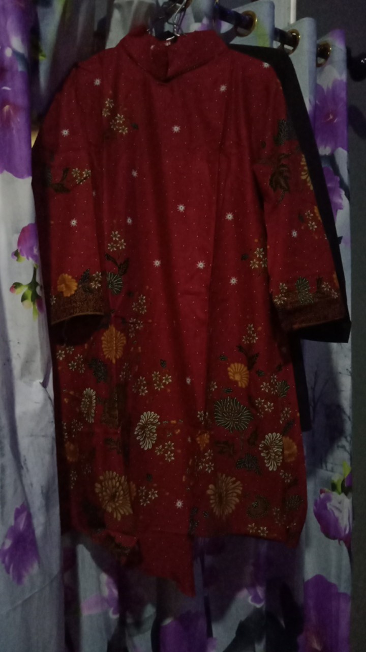 Tunik Batik Unggul Jaya Warna Hitam Sakura