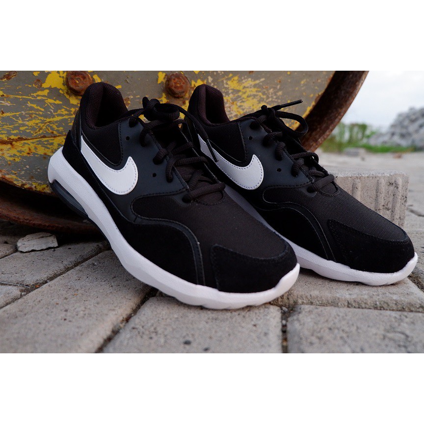 Nike Air Max Nostalgic