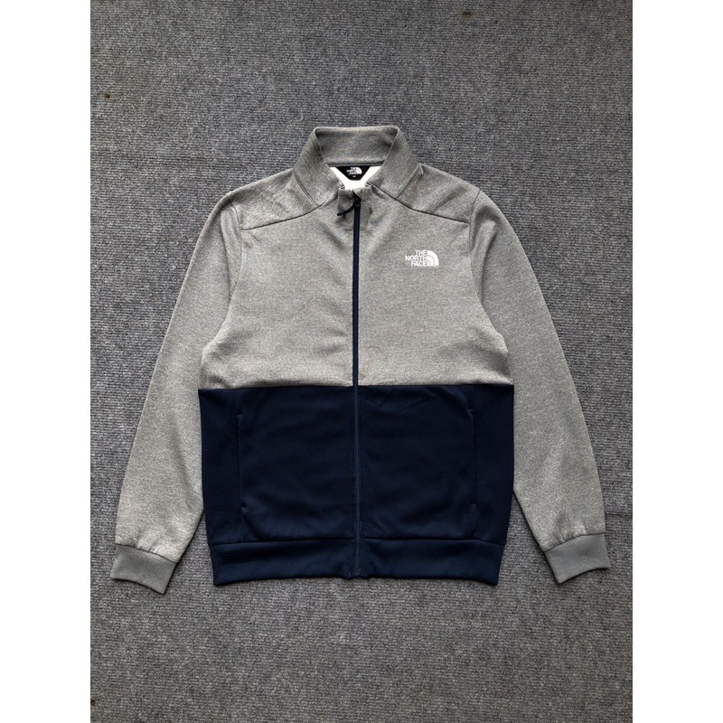JAKET TRACKTOP THE NORTH FACE