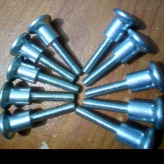 Baut Body belakang Cbr 150 old thailand Baut body belakang  Nsr 150 RR SP harga per pcs