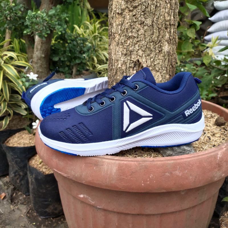 SEPATU CASUAL REBBOK PRIA WANITA SEAPATU LARI DAN JOGGING