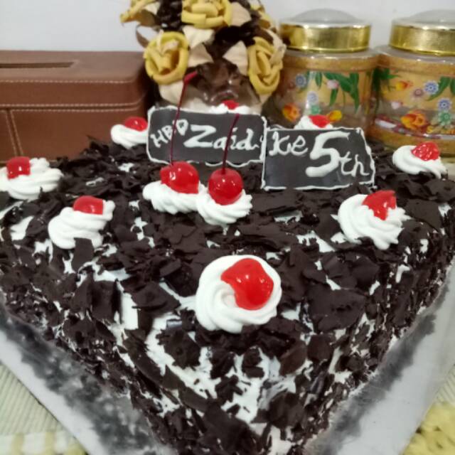 Kue ulang tahun brownies