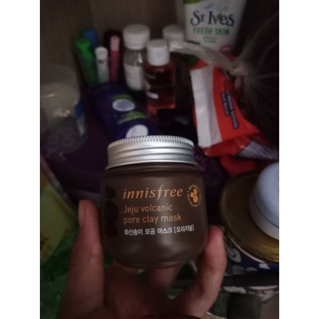 Preloved Innisfree jeju volcanic pore clay mask