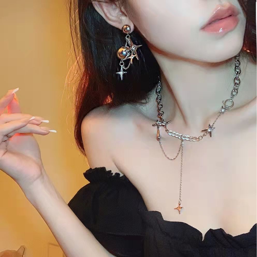 YEEZII Kalung Choker Rantai Klavikula Rumbai Bintang Warna Silver Untuk Aksesoris Perhiasan Wanita