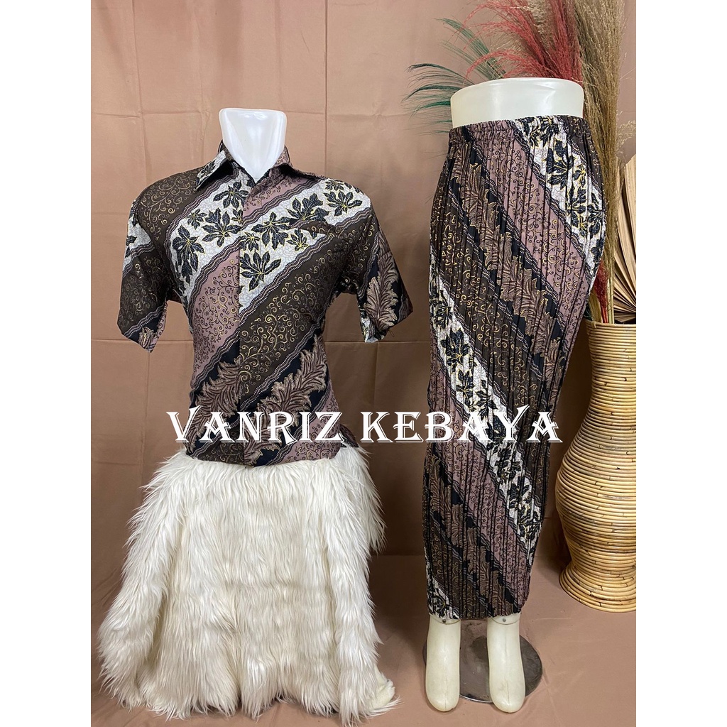 BATIK COUPLE / BAJU BATIK COUPLE LENGAN PENDEK/ BATIK SET / BATIK LENGAN PENDEK / BATIK COUPLE ROK PLISKET / ROK PLISKET BATIK COUPLE