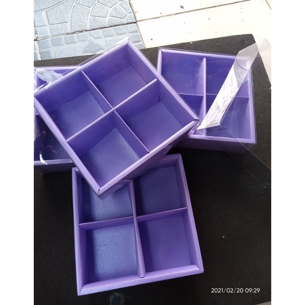 

box sekat 4 ( 8 cm persekat dan tinggi 5 cm)