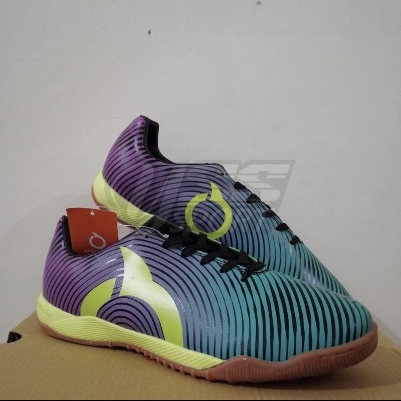 Sepatu Futsal Ortuseight Forte Helios IN Tosca