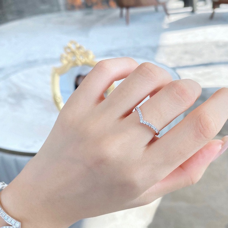 Cincin S925 Silver Bentuk V Aksen Berlian Gaya Korea Untuk Wanita