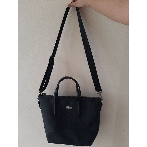 (PRELOVED) TAS BAHU/SANDANG WANITA MEREK LACOSTE HITAM ❗BACA DESKRIPSI❗