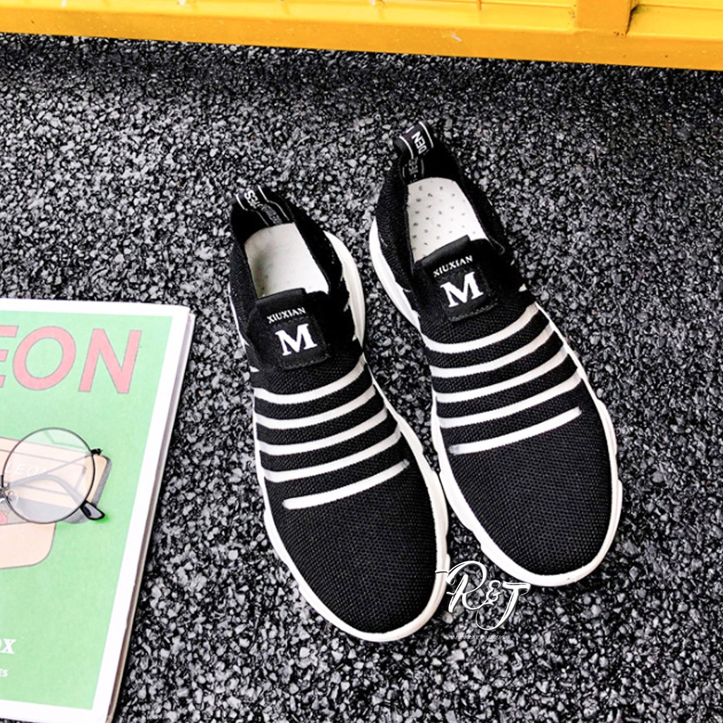 Sepatu sneakers wanita sepatu Olahraga fashion import - hitam 38