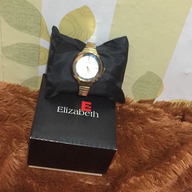 Preloved Jam elizabeth