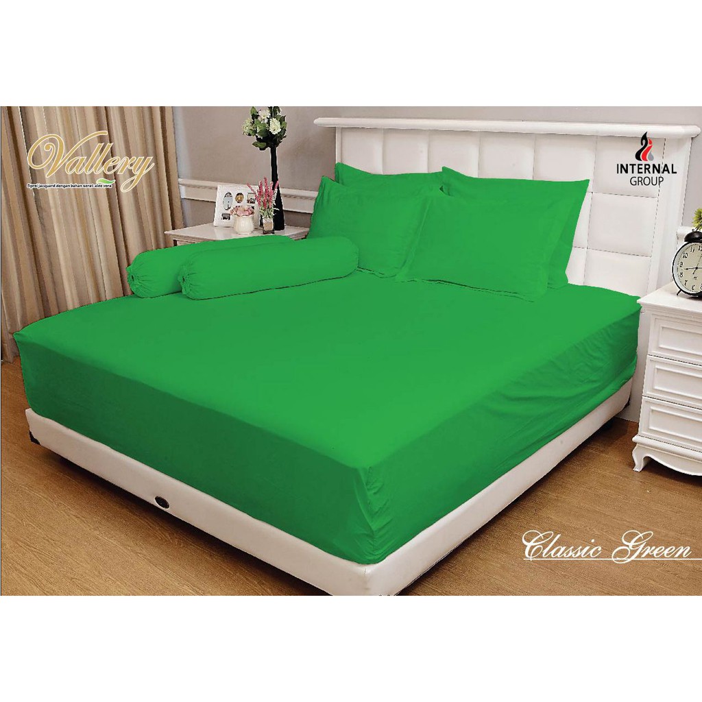 Vallery Quincy - Bed Cover King T30 (180x200) tinggi 30 Terlaris motif Classic Green