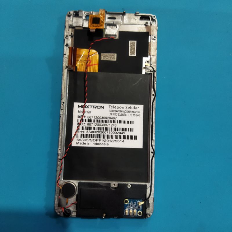lcd maxtron S8 minus retak serambut TS tapi masih bisa disentuh original copotan