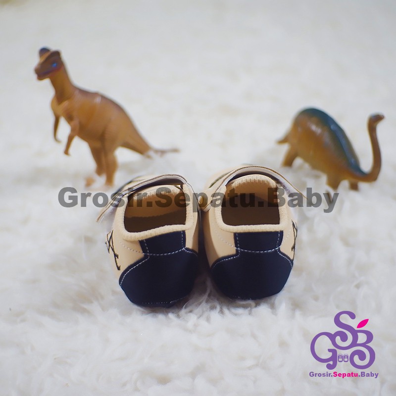 sepatu bayi baby shoes prewalker laki laki umur 2 - 14 bulan model casual A warna Krem-Hitam