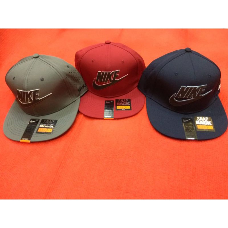 topi Nike snapback