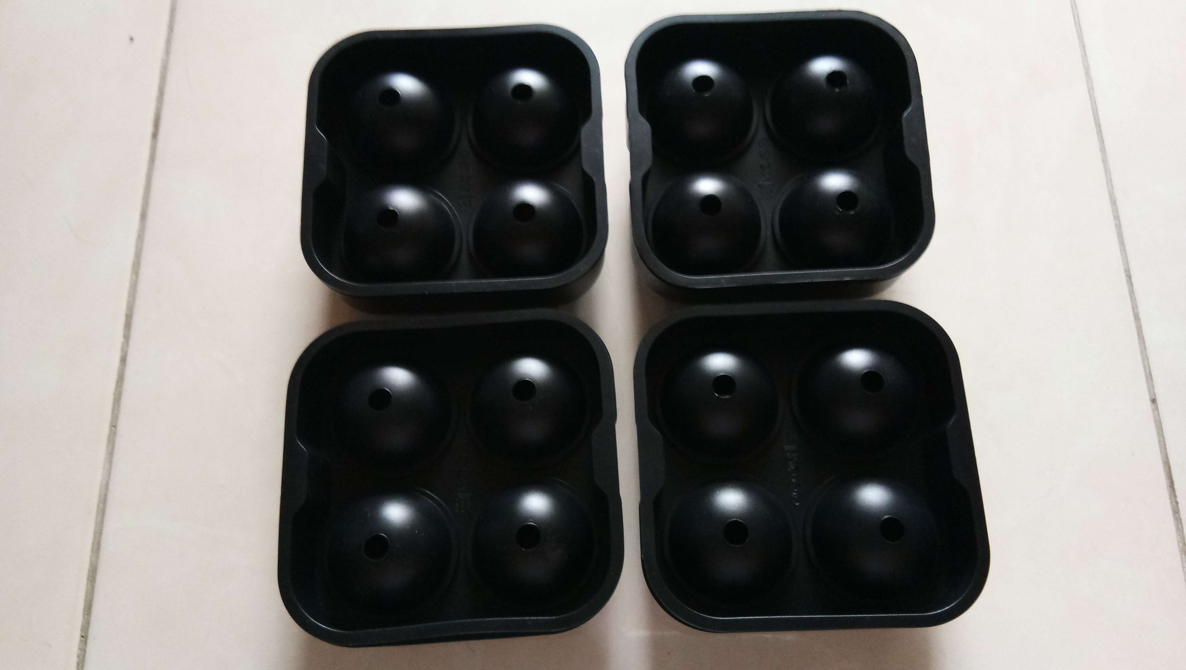 Four Ball Ice Maker / Pencetak Es Batu Bulat