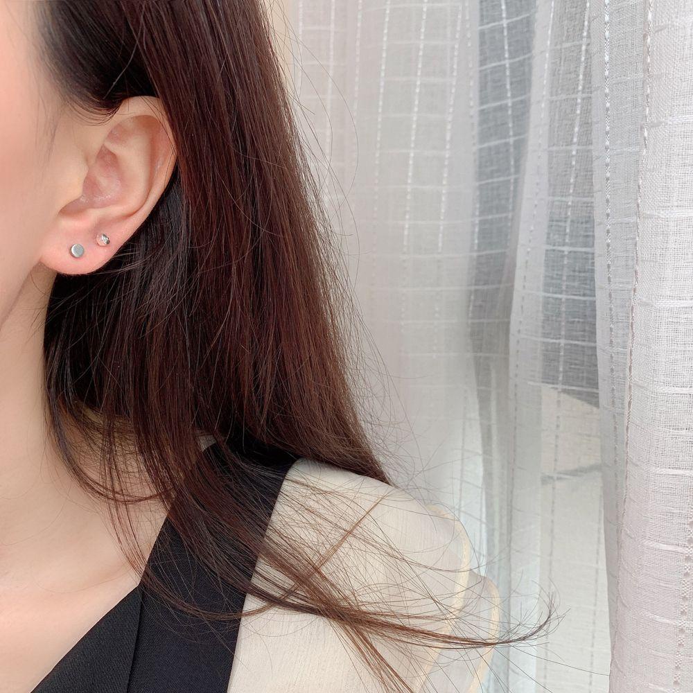 Needway   Anting Pejantan Bulat Harian Pesta Sederhana Pria Warna Solid Lady Korea Earrings