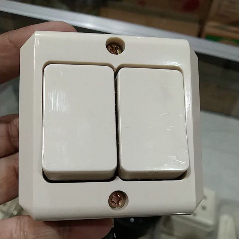 saklar/steker broco luar tombol 2