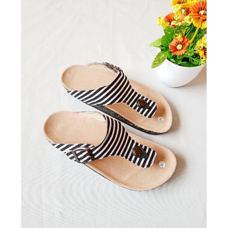 SB ~ SANDAL BIRKEN WANITA SALUR HITAM