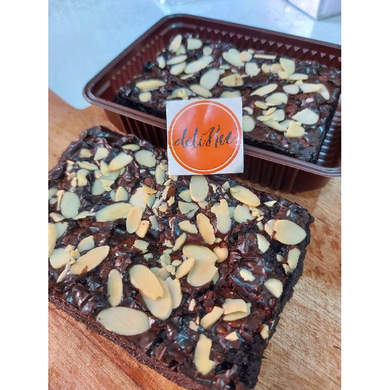

Brownies panggang fudge brownies small 15 x 10 cm