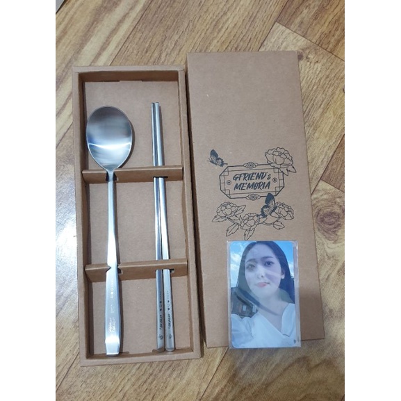 Merch Gfriend Memoria Spoon&Chopstick Official + PhotoCard AR Official