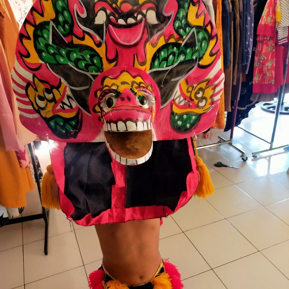 barongan untuk anak-anak singa barongan anak barongan mainan anak kemul barongan anak kecil  jawa