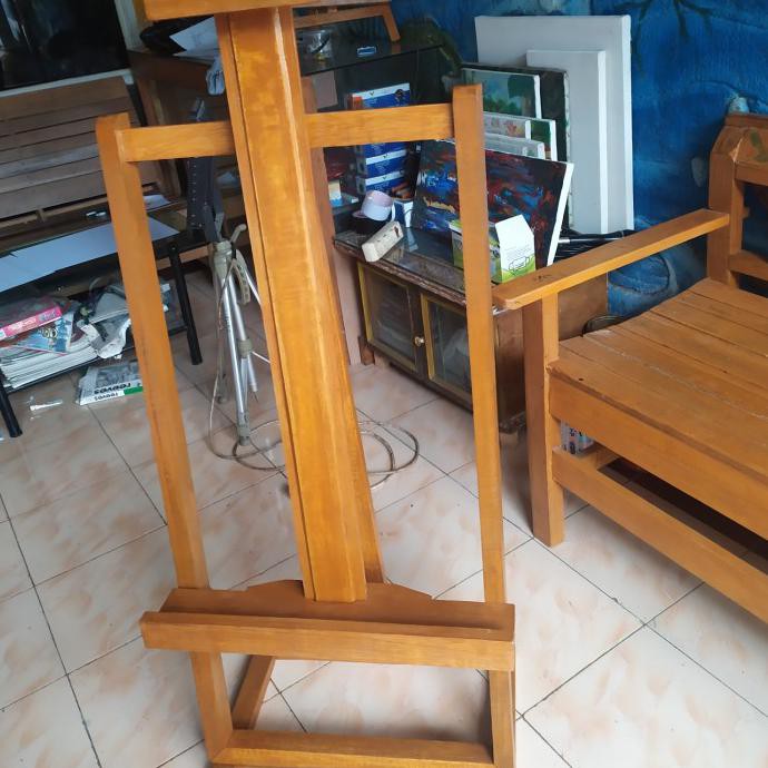 

ALAT LUKIS STANDING KANVAS