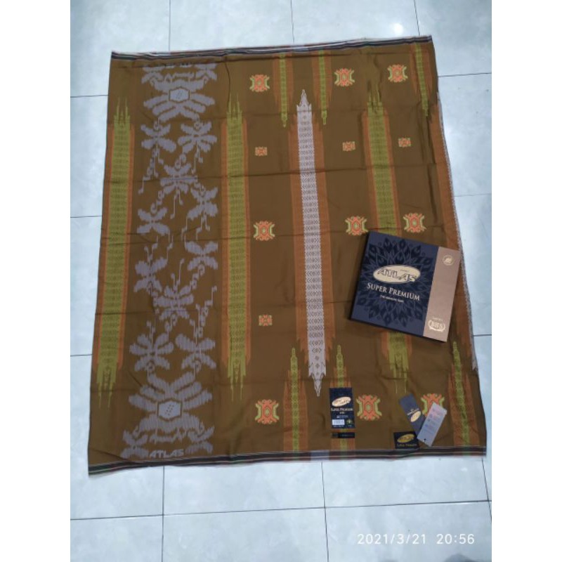 SARUNG ATLAS SUPER PREMIUM S.955 GOLD SUPPORT BHS