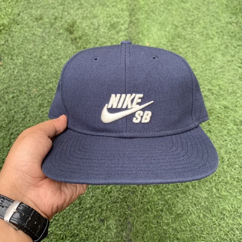 Topi NiKE SB snapback