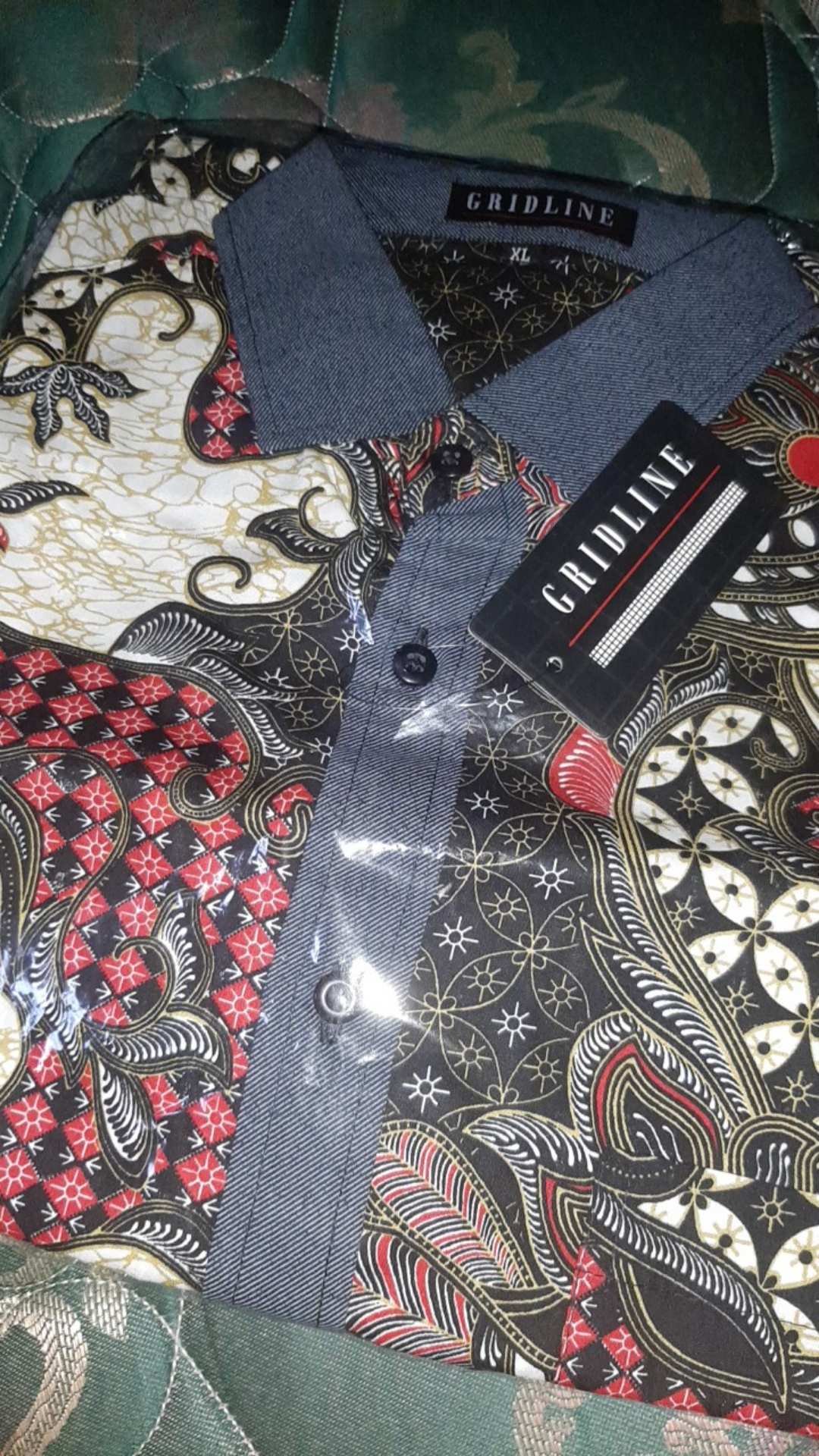 [gridline - R103 White Red] Kemeja Batik Pria Katun Lengan Pendek Regular Modern Adem Casual