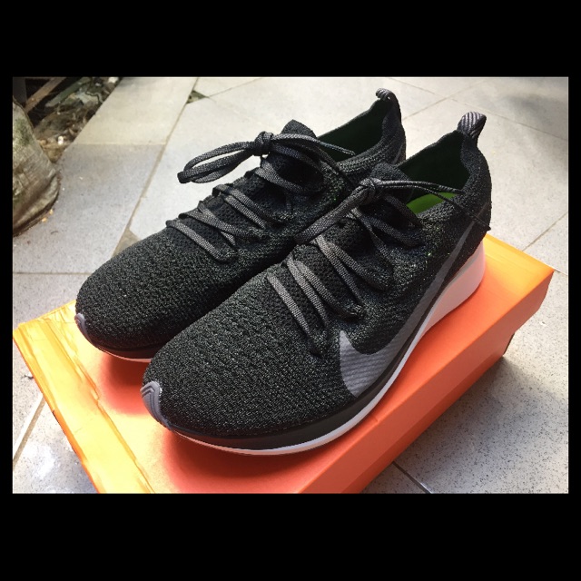 Sepatu Running Nike Zoom Fly Flyknit Original BNIB