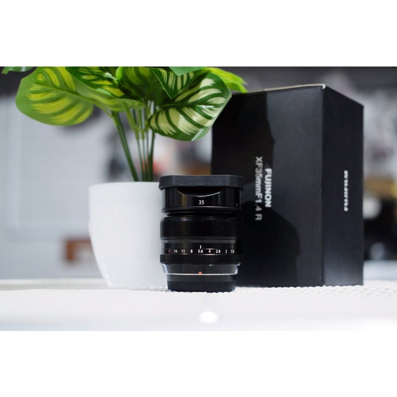 Lensa Fujifilm XF 35mm f1.4