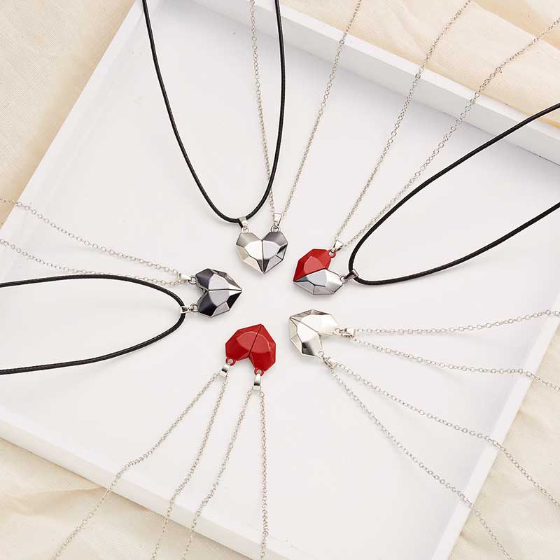 XiaoboACC 2Pcs/Set Kalung Rantai Pasangan / Pria / Wanita Liontin Hati Magnetik Untuk Hadiah Valentine 40CM+5CM