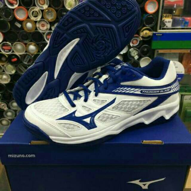 Sepatu mizuno Thunder Blade low 2