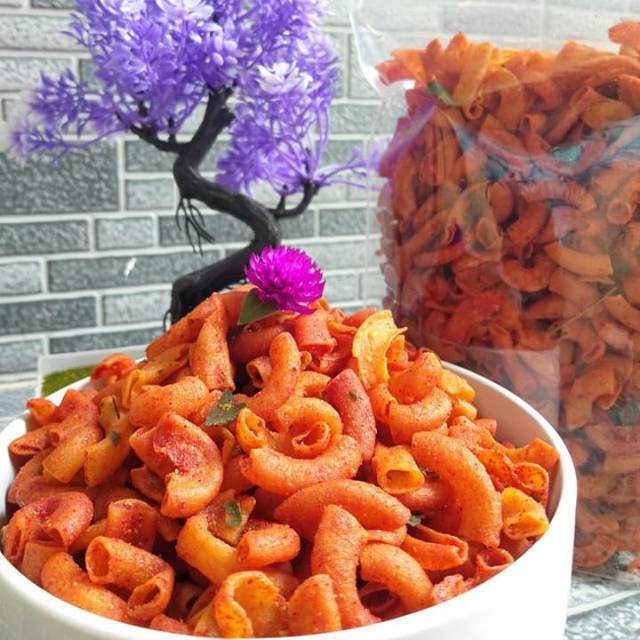 

MAKRONI PEDAS DAUN JERUK 200 gr