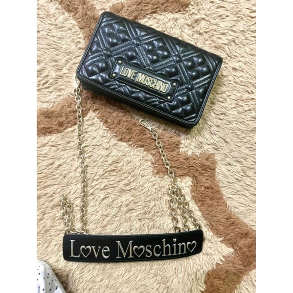 Preloved tas love moschino