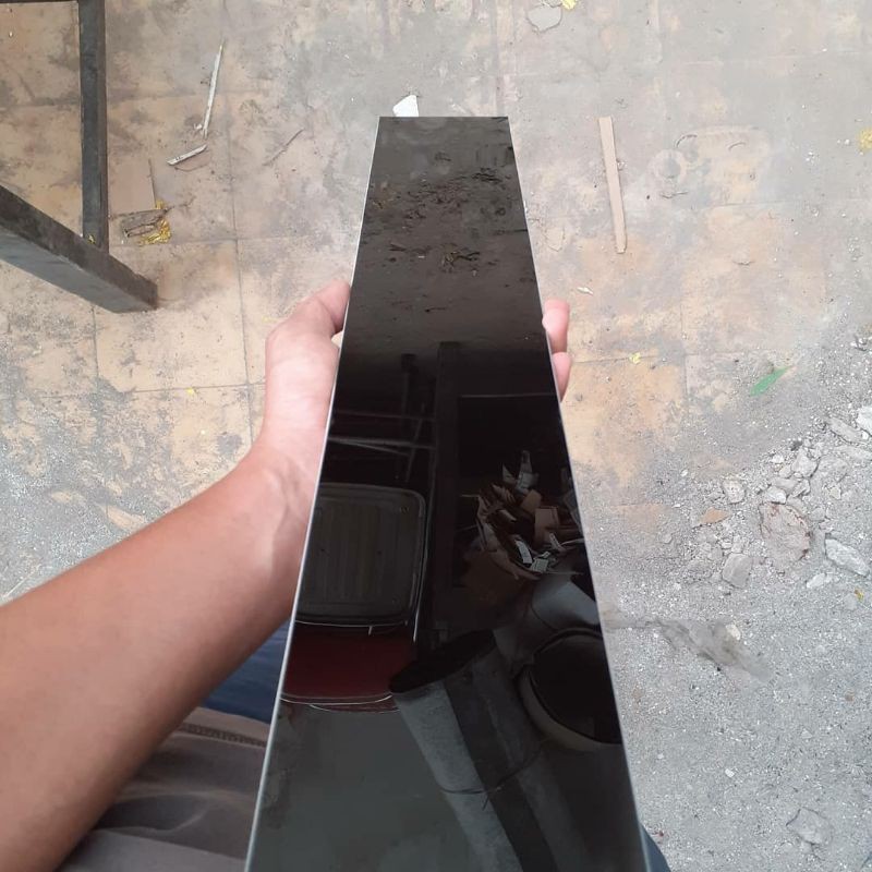Plint/Cutting Granit Hitam Glossy 10x60