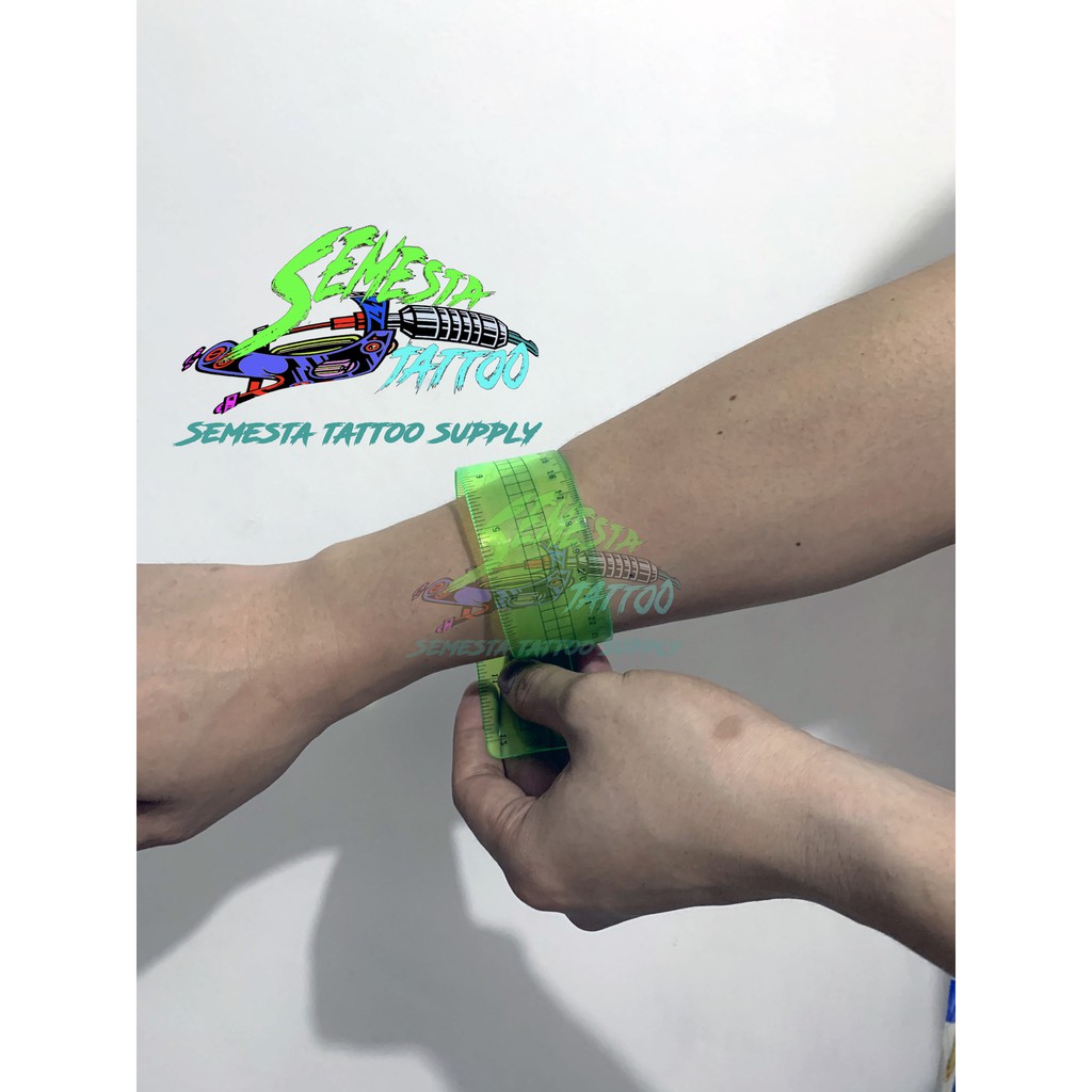 

Penggaris Lentur Tebal Kuat 30cm Tattoo Armband