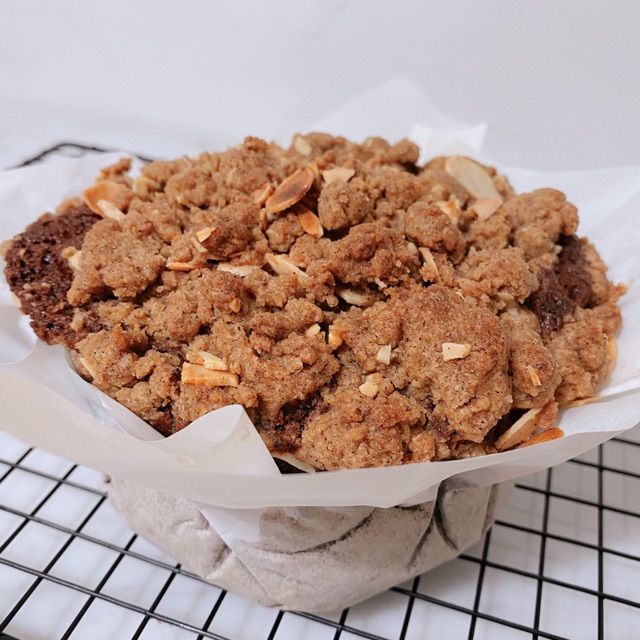 

Cinnamon Banana Streusel