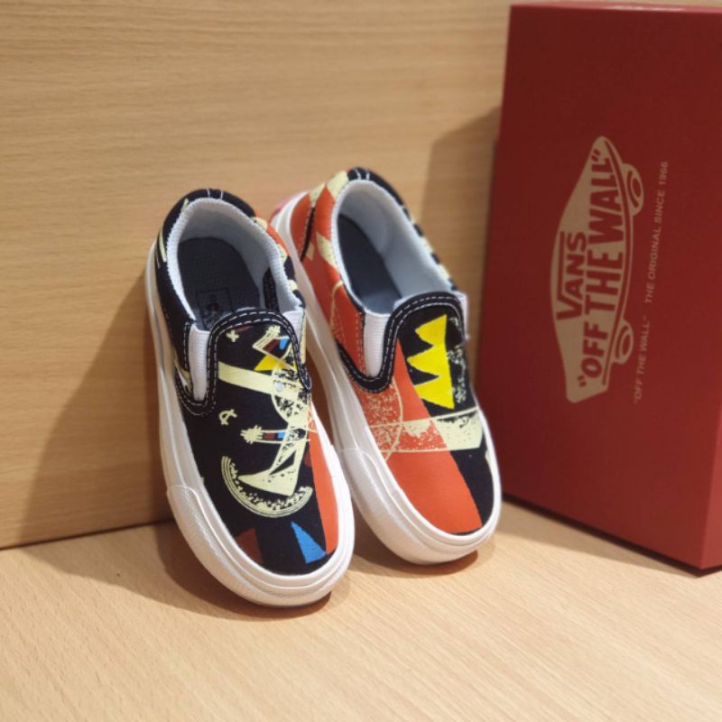 SEPATU VANS ANAK SLIP ON MOMA HITAM SEPATU ANAK VANS MOMA SEPATU SLIP ON ANAK KECIL KADO