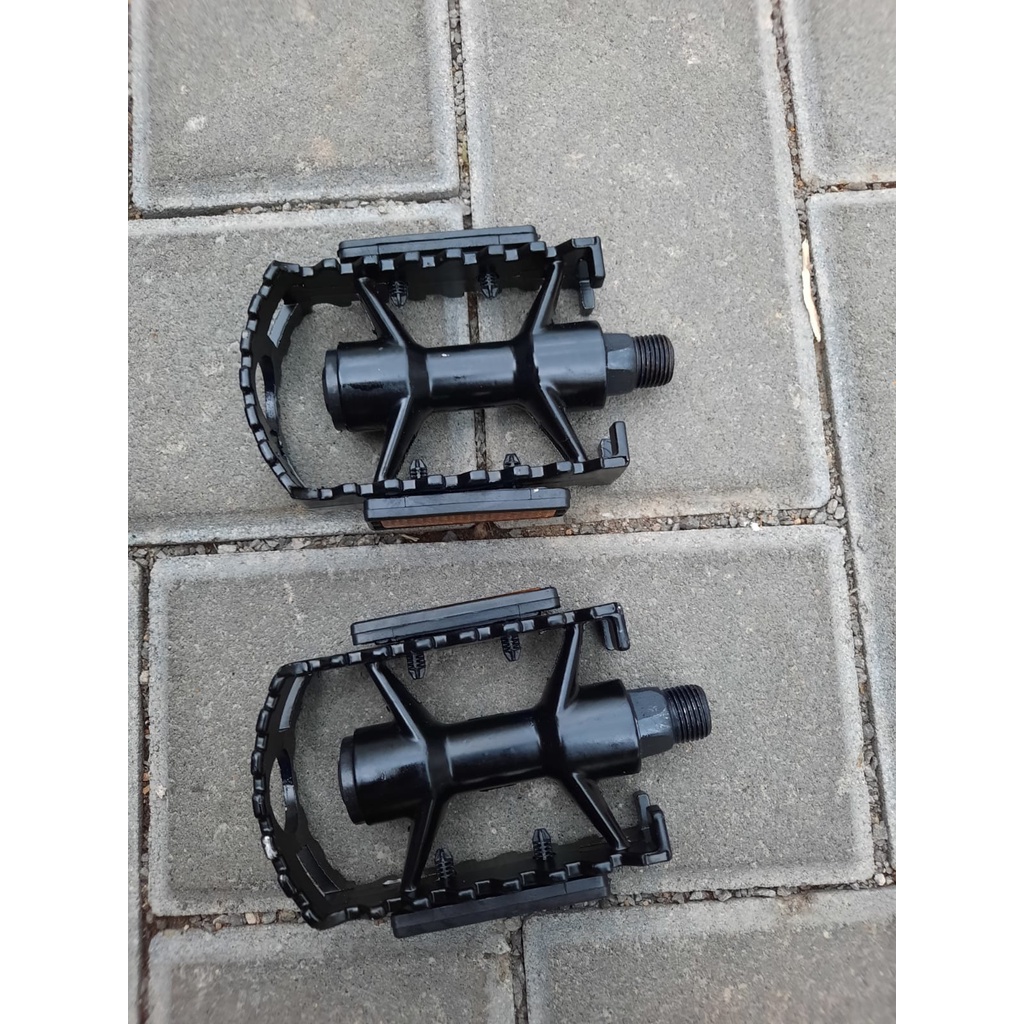 TERMURAH!!! Pedal Sepeda MTB / ALLOY Hitam As Besar / Realpict